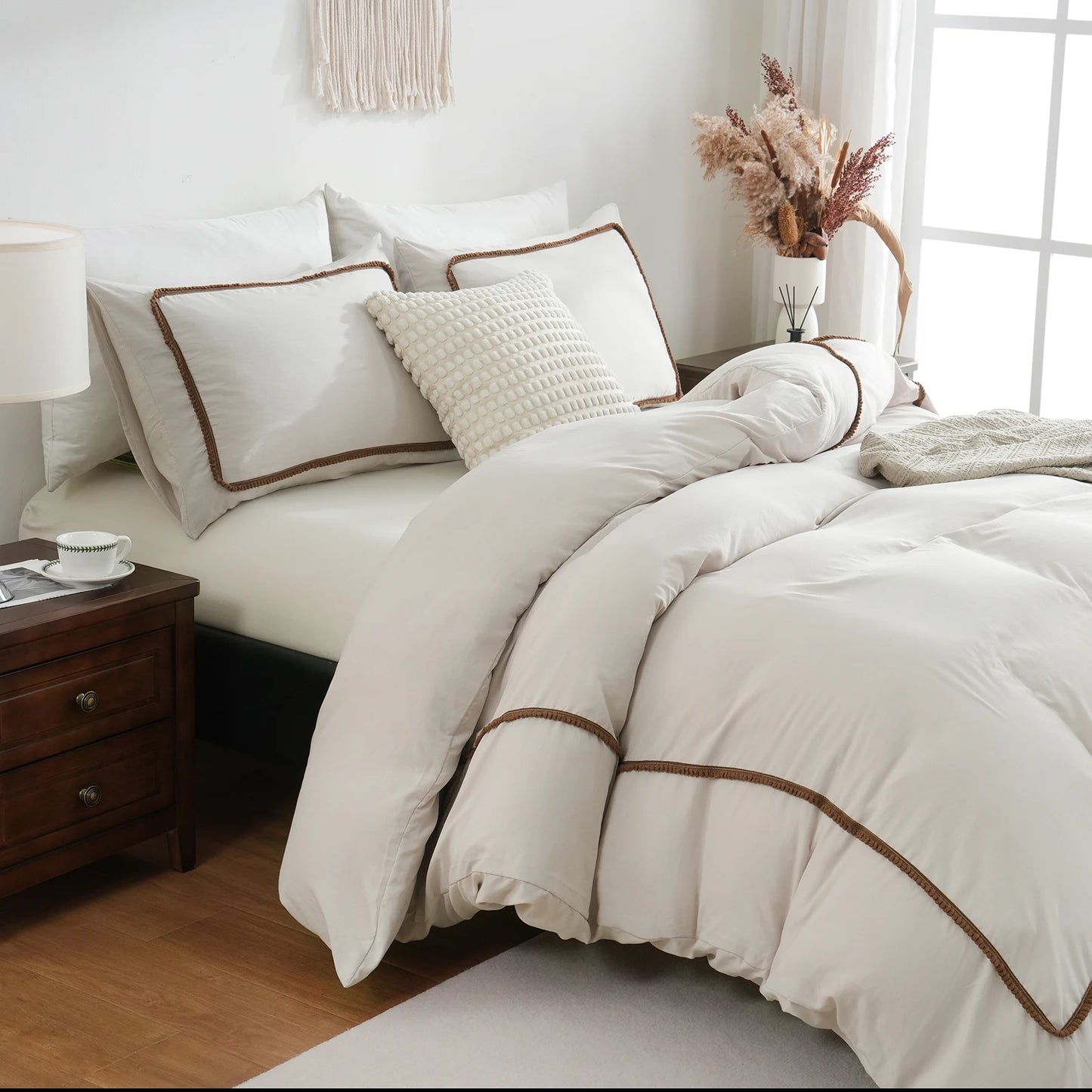 White And Khaki Duvet Cover Set